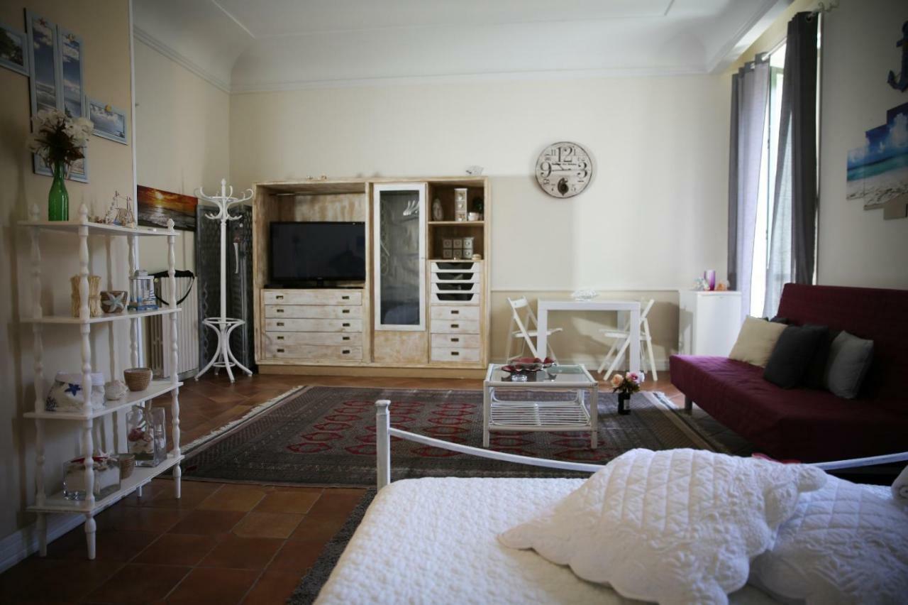 Bianca Suite B&B Salerno Exteriör bild